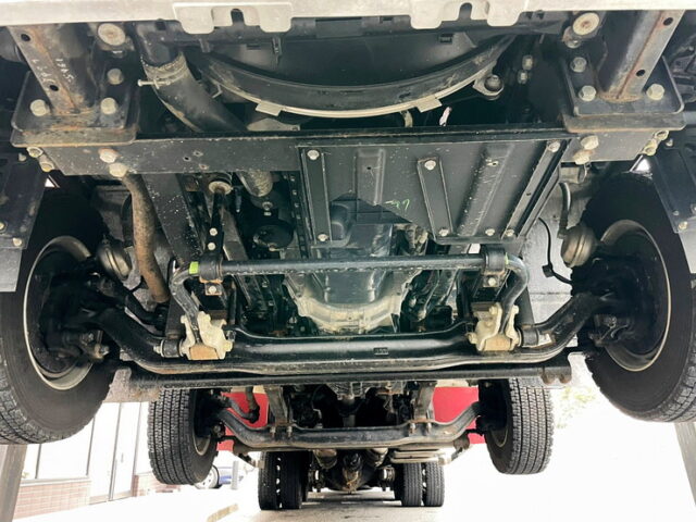 【1000】H30　ギガ　ハイジャッキセルフクレーン　4段　ラジコン　フックイン　7速MT　380馬力