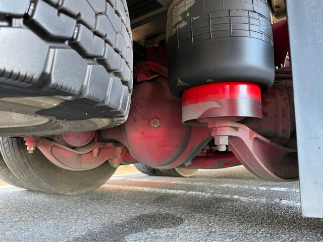 【1014】H28　クオン　ハイルーフ　トレクスボディ　ウィング　格納ゲート付　エアサス　木床