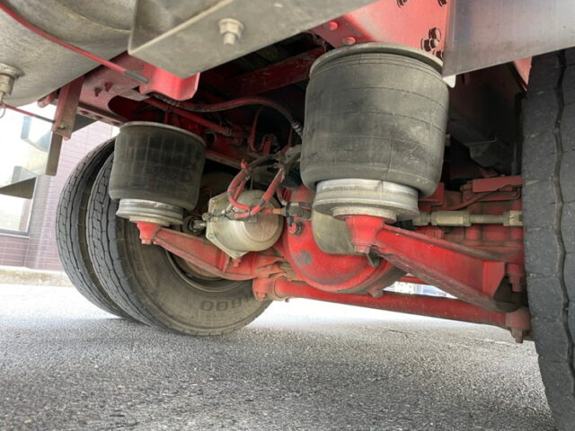 【1137】H28　フォワード　クレーン　6000セミワイド　4段ラジコンフックイン　角足　エアサス