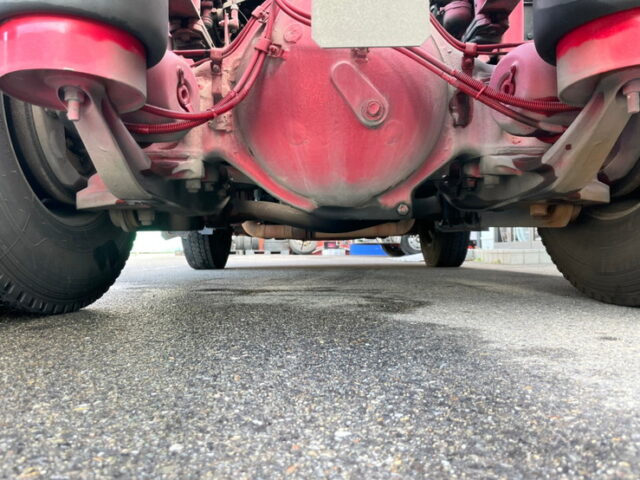 【1300】H15　テラヴィ　ハイルーフ　トレーラーヘッド　第5輪荷重11.500㎏　エアサス　煙突マフラー