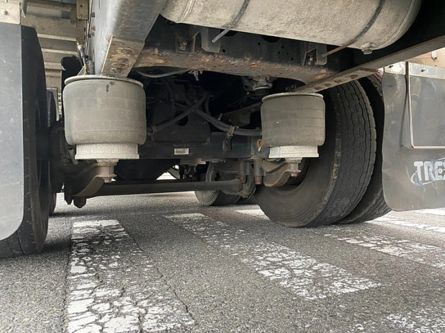 【692】H23　ギガ　冷凍バン　ジョロ4キーストン　サブエンジン