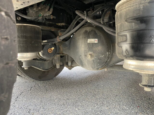 【1495】R2　ギガ　ハイジャッキセルフ　4段クレーン　ウィンチ付　TADANO　歩みハンガー歩み付