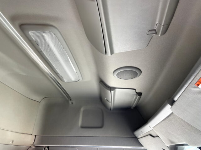 日野　プロフィア　ハイルーフ　ウィング　リア門口ステンレス　木床　内高247㎝