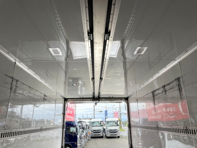 日野　17レンジャー　ハイルーフ　ウィング　架装多数　跳上ゲート　後輪エアサス