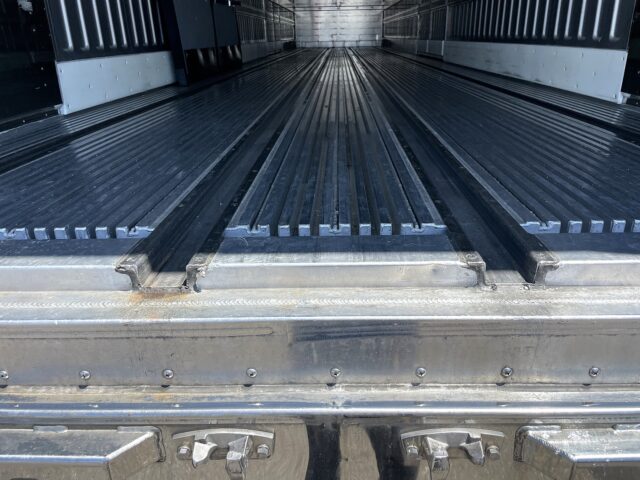 フルハーフ　トレーラー冷凍バン　サーモキング　プレジデント　３軸　リフトアクスル(中残し)