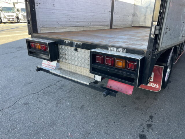 キャンター　平ボデーアルミブロック　標準幅　ロング　6速ＭＴ　生エンジン