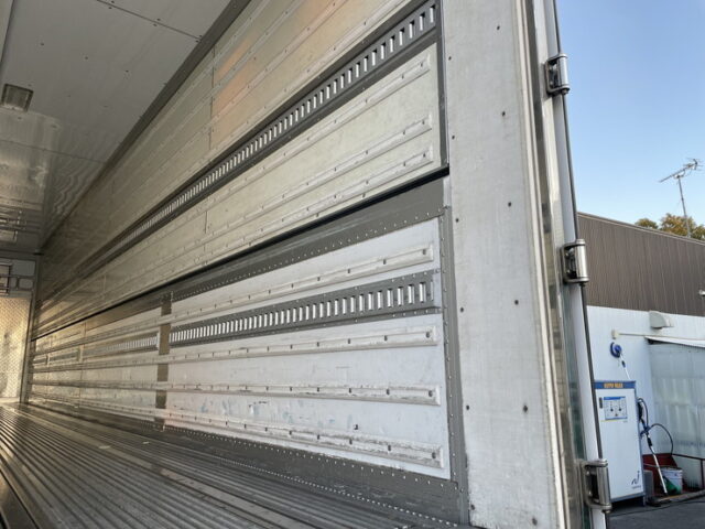 日野　プロフィア　冷凍ウィング　10輪　ジョロ4キーストン　7速　380馬力