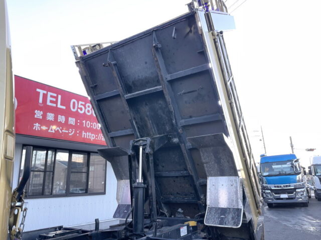 ふそう：ファイター：ダンプ：架装多数：メッキホイール：6発ターボ：240馬力