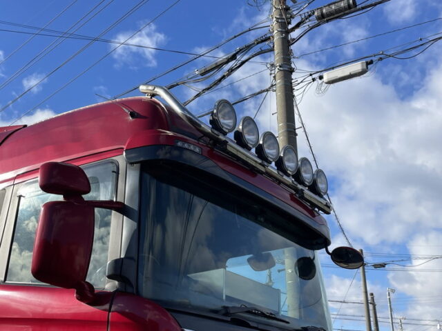 スカニア：R580：トレーラーヘッド：ダブル：V8：煙突マフラー：架装多数