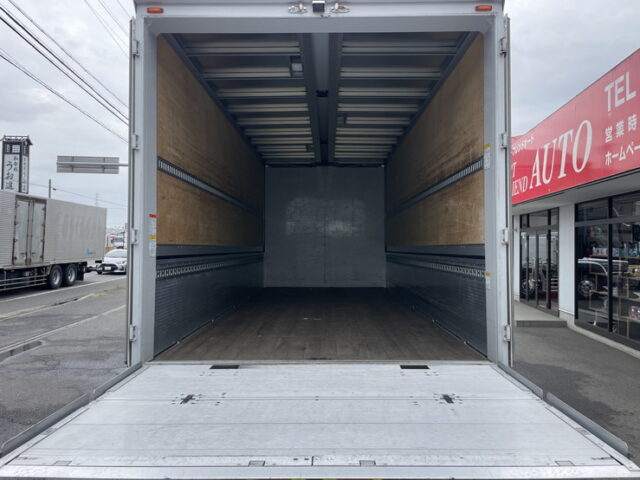 日野　17レンジャー　ハイルーフ　6200ワイド　エアサス　格納ゲート　低走行