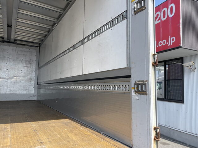 日野：17レンジャー：6200ワイド：エアサス：木床：アルミホイール：240馬力