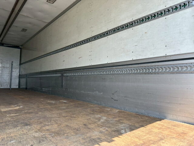 スーパーグレート：ハイルーフ：ウィング：架装多数：木床：380馬力