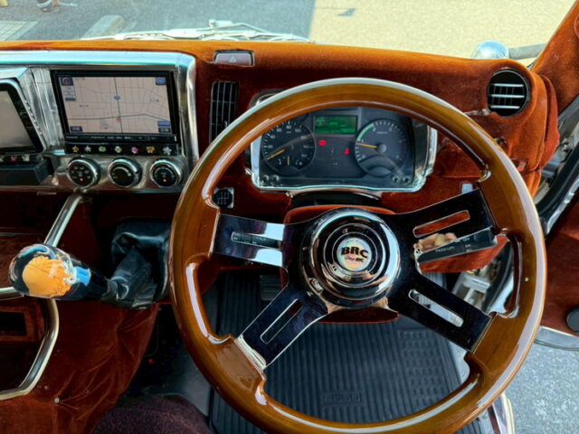 ブルーテックキャンター：造りボディ：アルミバン：ワイド超ロング：舟形バンパー：バスフェンダー