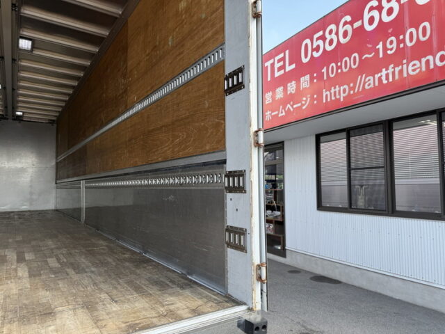 日野：17プロフィア：ハイルーフ：ウィング：メッキ多数：ステンレス多数：プロシフト