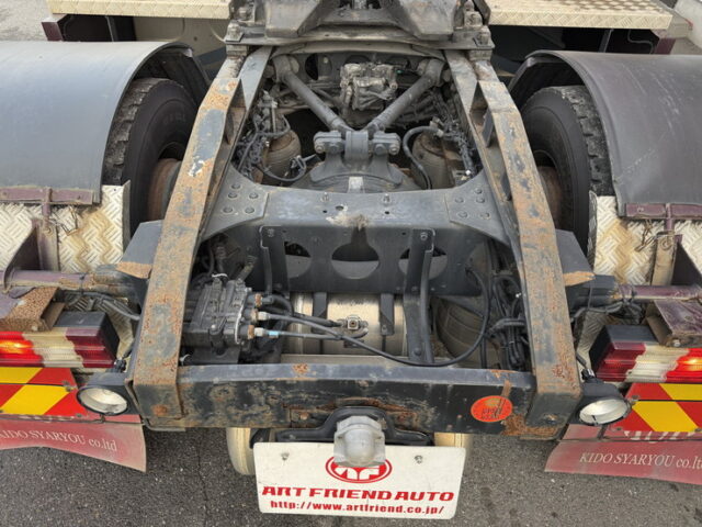 17スーパーグレート：ハイルーフ：トレーラーヘッド：ブタ鼻：第5輪荷重11.500㎏