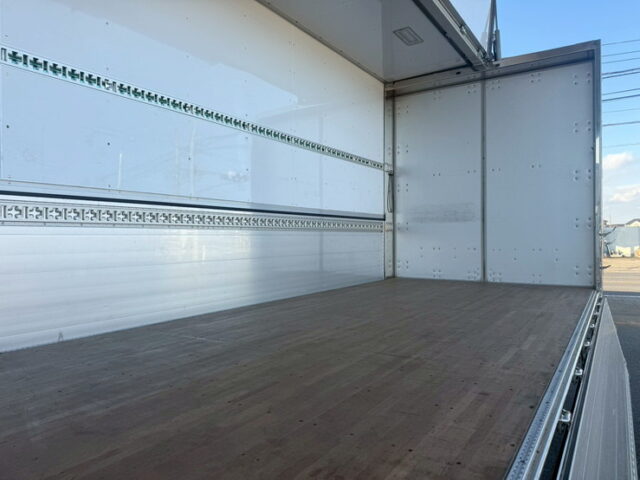 17スーパーグレート:ハイルーフ:ウィング:メッキ多数:造りボディ:アルミホイール