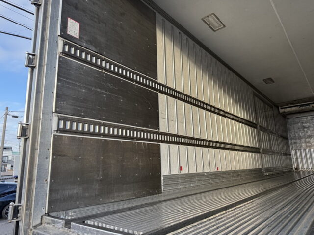 日野:プロフィア:ハイルーフ:冷凍バン:架装多数:サブエンジン:ジョロ4キーストン