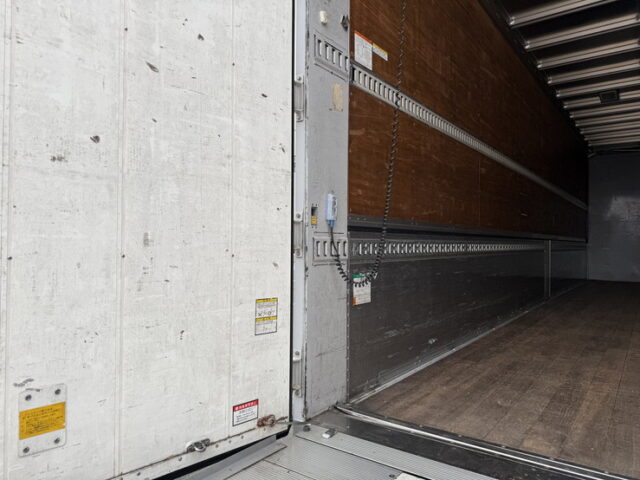 スーパーグレート：ハイルーフ：ウィング：メッキ多数：アルミホイール：格納ゲート