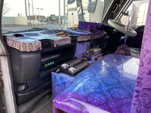 【573】いすゞ　エルフ　デコトラ　マニ割り済