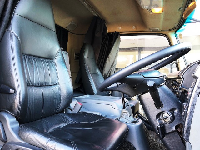 【354】ふそう　ファイター　ウィング　セミワイド