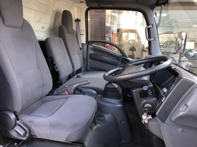 【326】いすゞ　エルフ　アルミウイング　格納ゲート付