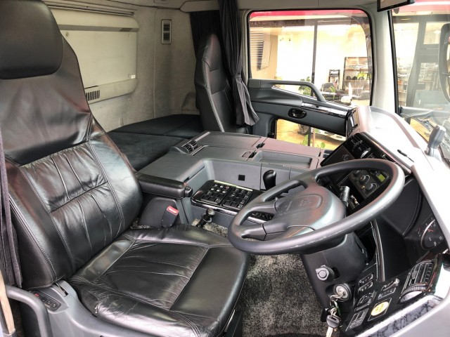 【479】ふそう　スーパーグレート　総輪エアサス　ウィング