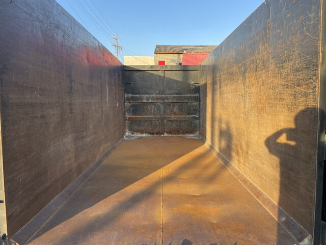 日野 グランドプロフィア フックロール 箱付き 25立米 2デフ メッキ多数