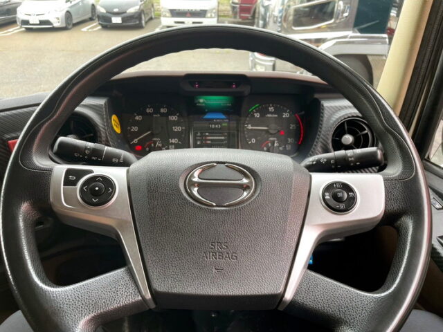 H30 プロフィア　アルミウィング　リア門口ステンレス　