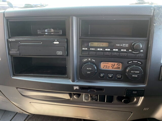 H29 いすゞ　フォワード　ワイド　アルミ平ボディ