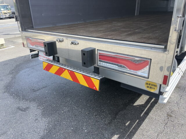 日野　17プロフィア　ハイルーフ　ウィング　リア門口ステンレス　アルミホイール