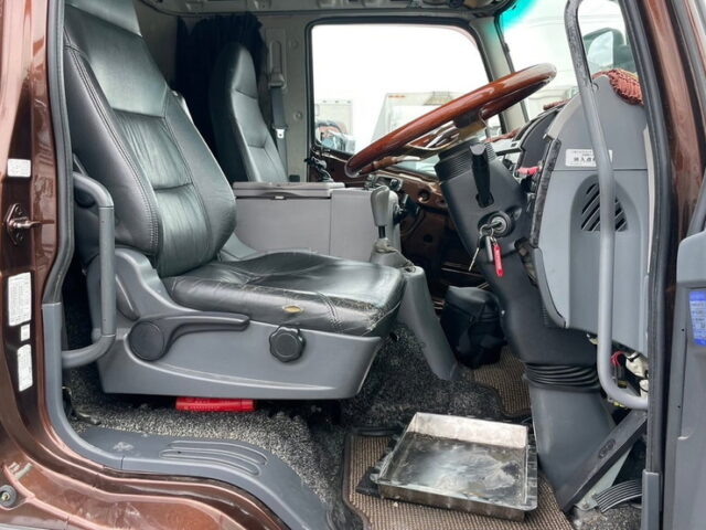 三菱ふそう　ファイター　ハイルーフ　冷凍ウィング　ヤマダボディ　ステンレスサイドバンパー　