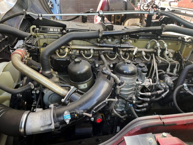 【1579】R2　スーパーグレート　ハイルーフ　アルミウィング　アルミホイール　低走行