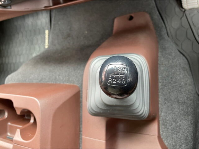 日野　17レンジャー　冷凍バン　格納パワーゲート　240馬力　キーストン　６MT