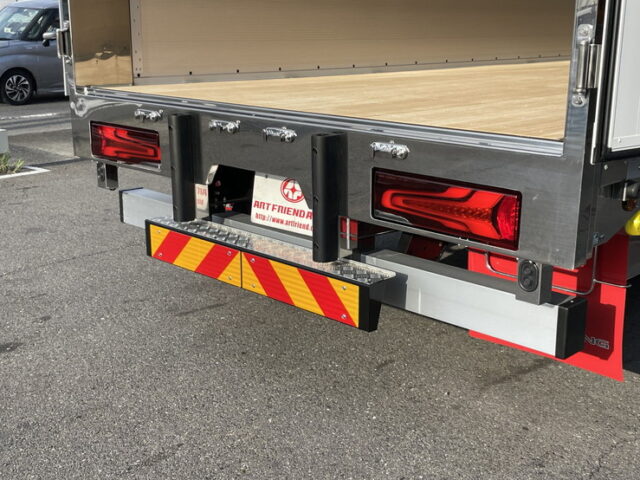 【現行型】スーパーグレート　スーパーハイルーフ　未使用　リア門口ステンレス