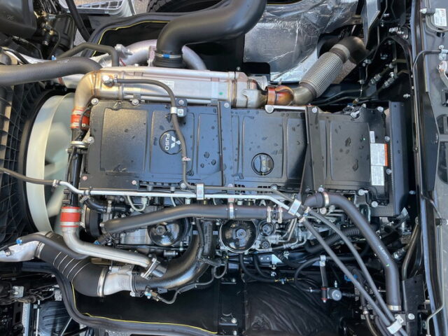 【1576】R5　17スーパーグレート　ダンプ　5100×2200　未使用　7速MT　新明和ボデー