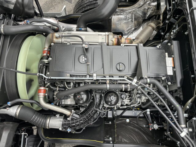 17スーパーグレート　トレーラーヘッド　スライドカプラー　未使用　E尺　460馬力　プレミアムライン