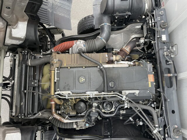 三菱ふそう　スーパーグレート　ハイルーフ　ウィング　エアサス　アルミホイール　木床