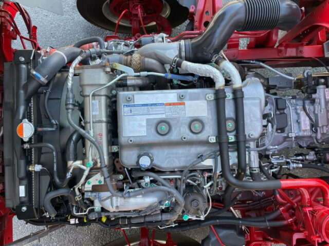 【906】R3　17レンジャー　6200ワイド　冷凍ウィング　エアサス　床シマイタ　240馬力　登録済未使用車