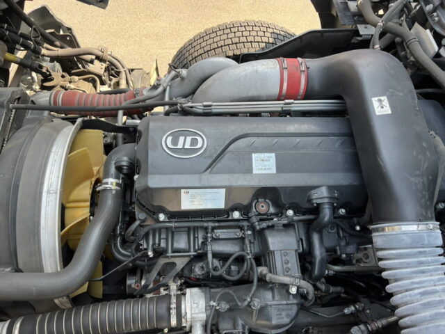 【1113】H29　クオン　ハイルーフ　ウィング　リア門口ステンレス　総輪エアサス