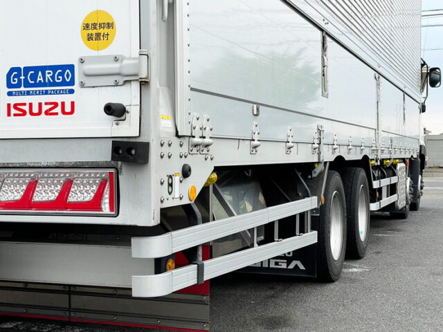 【1142】R1　ギガ　ハイルーフ　ウィング　7速MT　380馬力　木床　低走行