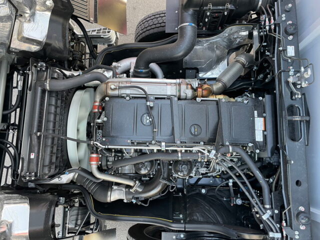 【1378】R5　17スーパーグレート　ハイルーフ　ウィング　寒冷地仕様　未使用