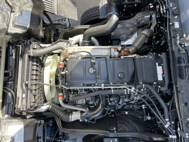 【1398】R5年2月　17スーパーグレート　ウィング　未使用　寒冷地仕様　格納ゲート付