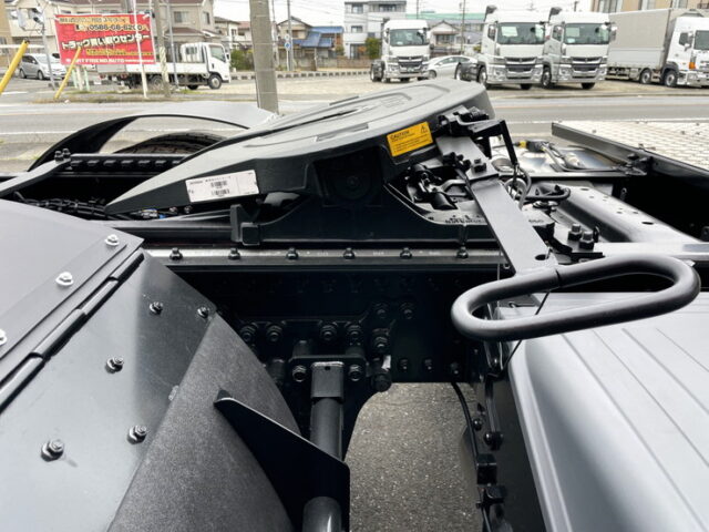 17スーパーグレート　トレーラーヘッド　スライドカプラー　未使用　E尺　460馬力　プレミアムライン