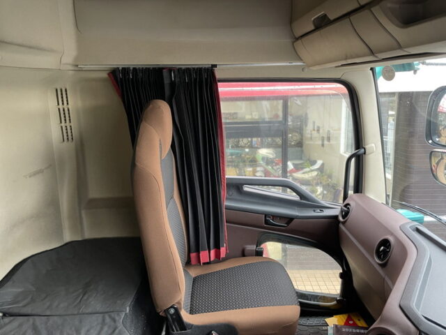 日野：17プロフィア：冷凍ウィング：7MT：リア門口ステンレス：サイドバンパーステンレス：ステンレス架装多数：メッキパーツ多数