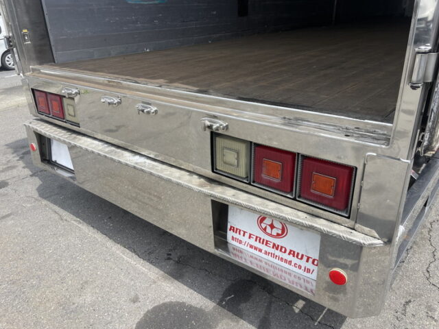 日野：プロフィア：ハイルーフ：ウィング：メッキ多数：ステンレス多数　