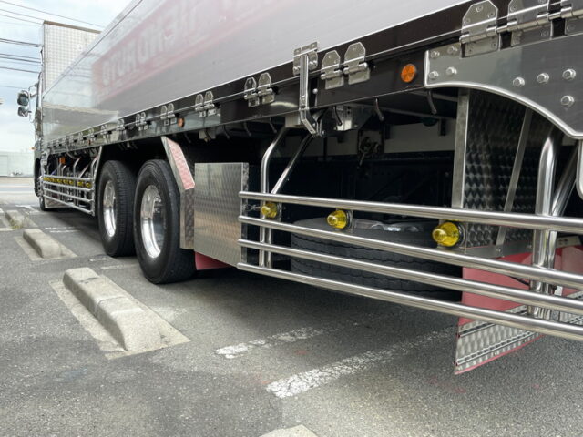 日野：プロフィア：アルミブロック平ボディ：7MT：ステンレス架装多数：メッキパーツ多数：アルミホイール　