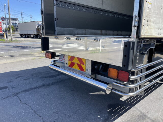 スーパーグレート：ハイルーフ：ウィング：造りボディ：ステンレス多数：420馬力