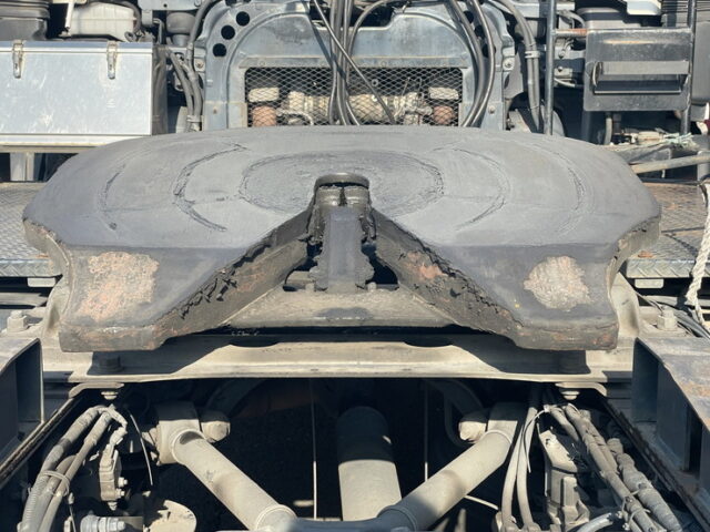 日野：テラヴィ：ハイルーフ：トレーラーヘッド：V8：ツインターボ：エアサス