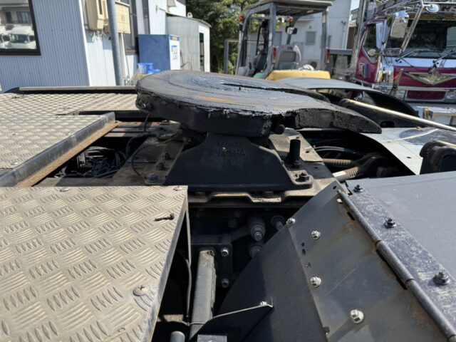 いすゞ：ギガ：ハイルーフ：トレーラーヘッド：アルミホイール：スムーサー