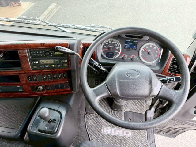 日野：プロフィア：ハイルーフ：トレーラーヘッド：総輪エアサス：架装多数